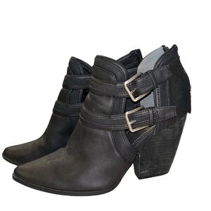 Charles David Naval Boots Black 8M - Like New